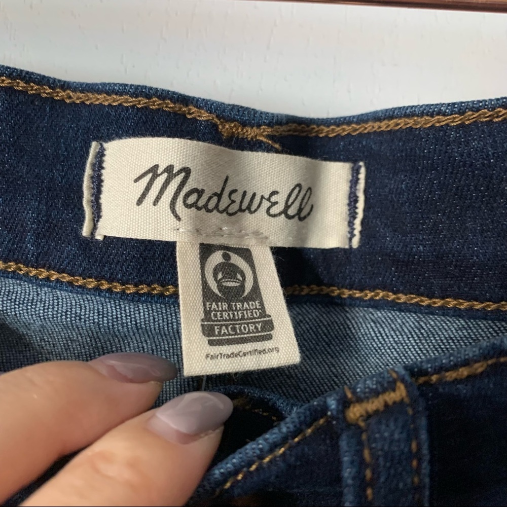 10" High-Rise Skinny Jeans in Woodland Wash: TENCEL Denim Edition - Picture 7 of 12